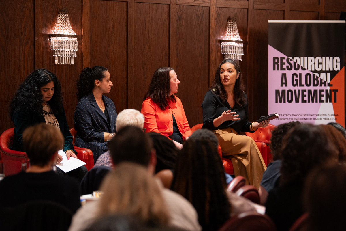 WEB MM GLOBAL MOVEMENT 25 OXFORD